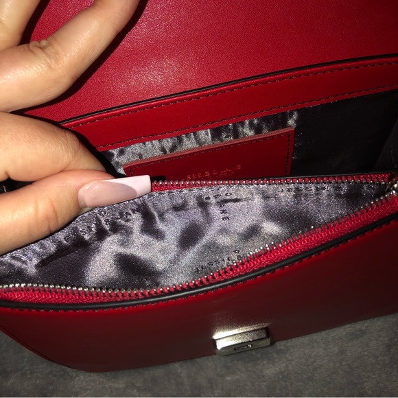 Red Jessie & Jane chic classic lather hand bag/ satchels - Picture 11 of 17